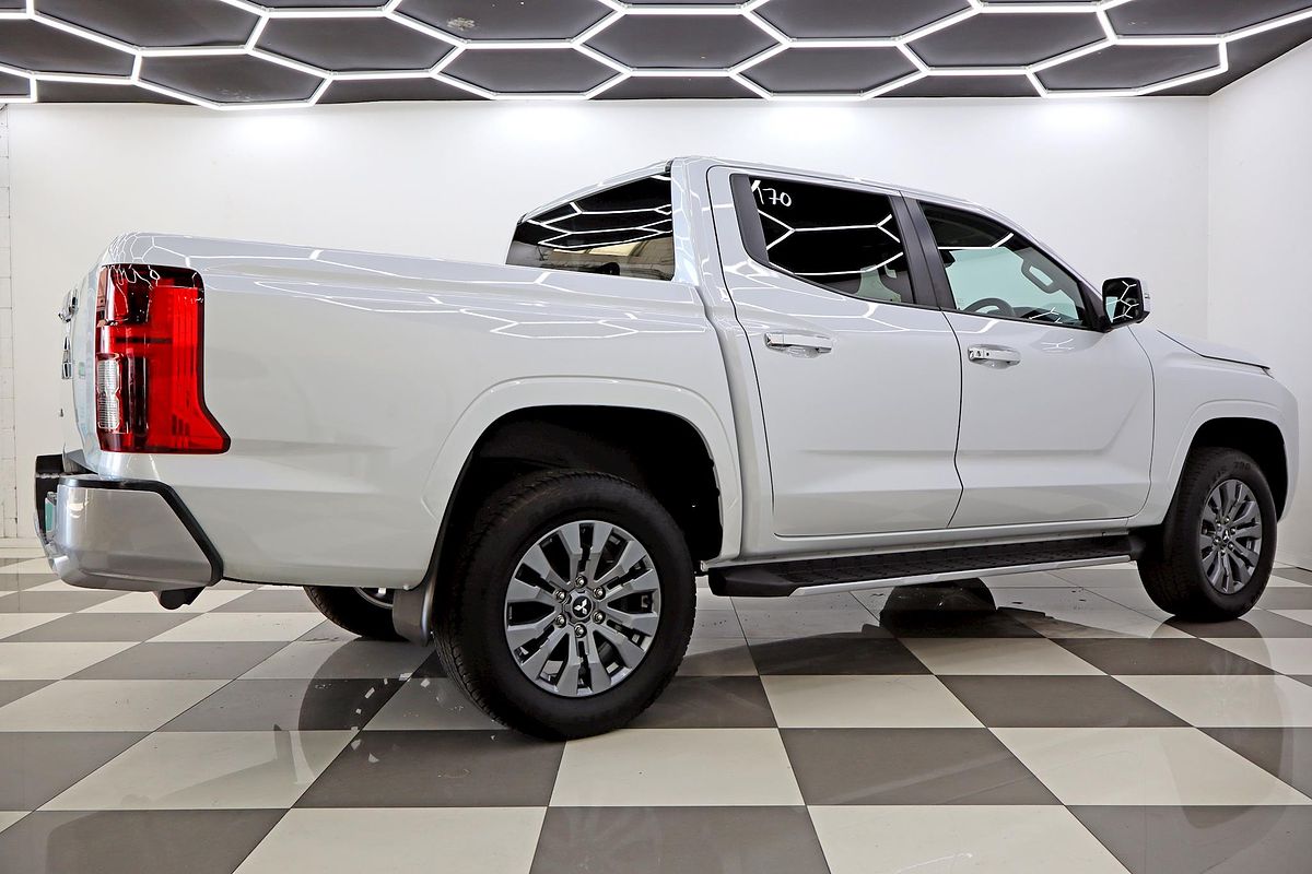 2024 Mitsubishi Triton GLS MV 4X4