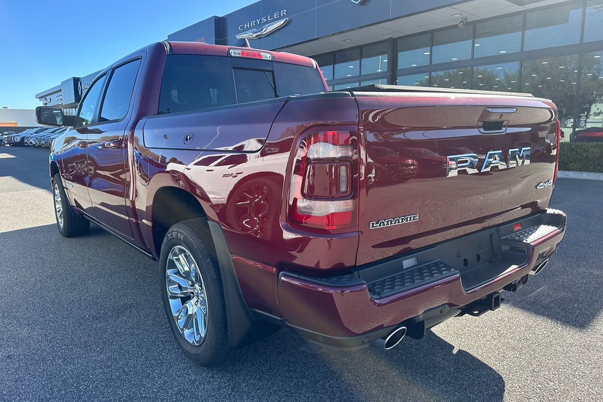 2024 RAM 1500 Laramie Sport RamBox DT 4X4 SWB