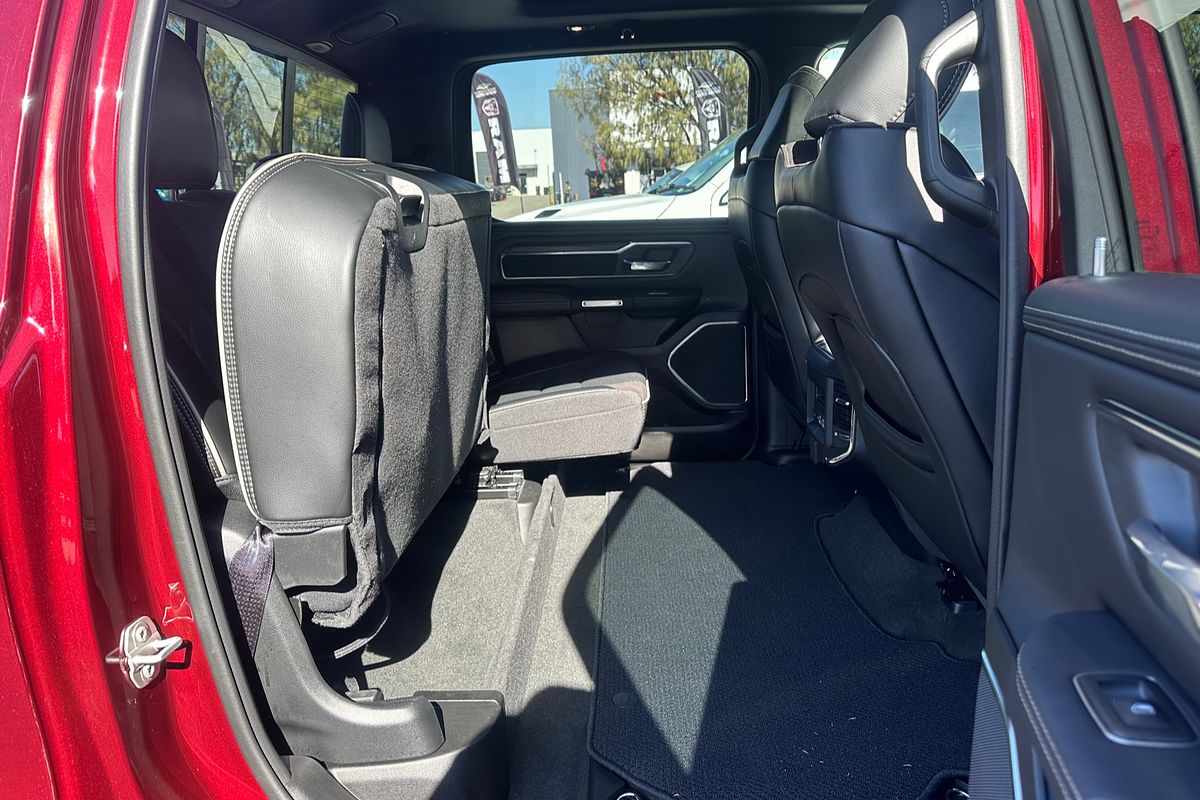 2024 RAM 1500 Laramie Sport RamBox DT 4X4 SWB