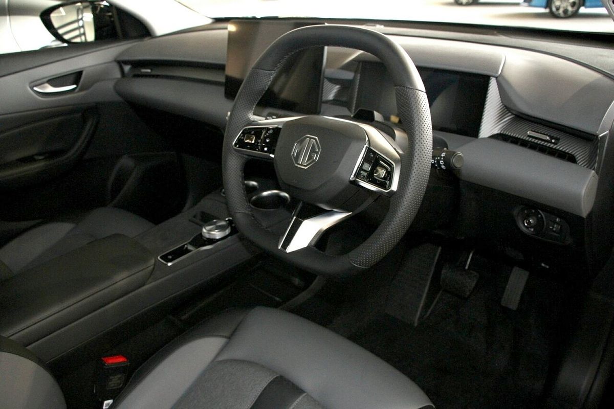 2025 MG MGS5 EV Essence 62 ZS3EM