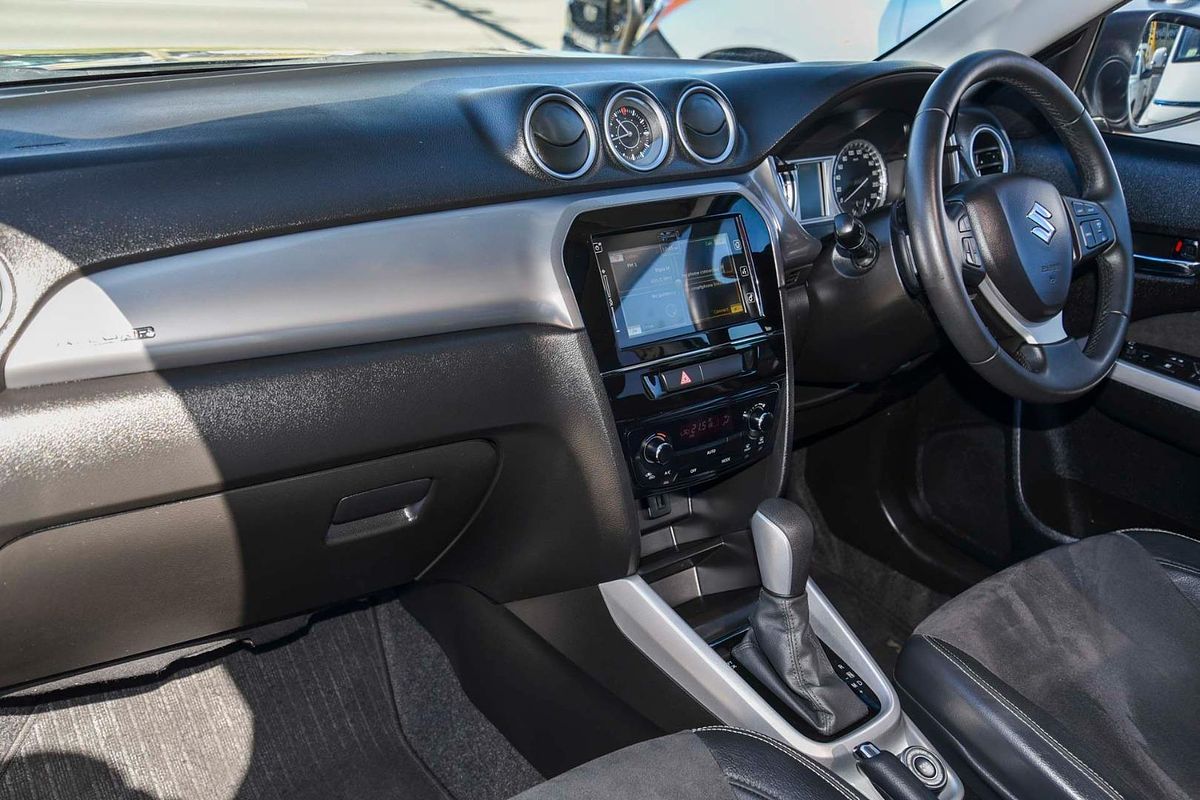 2017 Suzuki Vitara RT-X LY