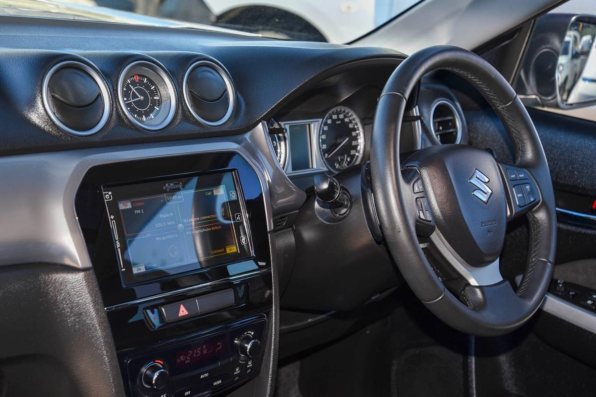 2017 Suzuki Vitara RT-X LY