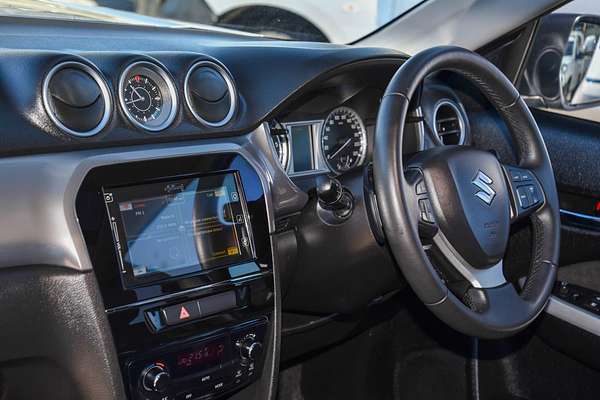 2017 Suzuki Vitara RT-X LY