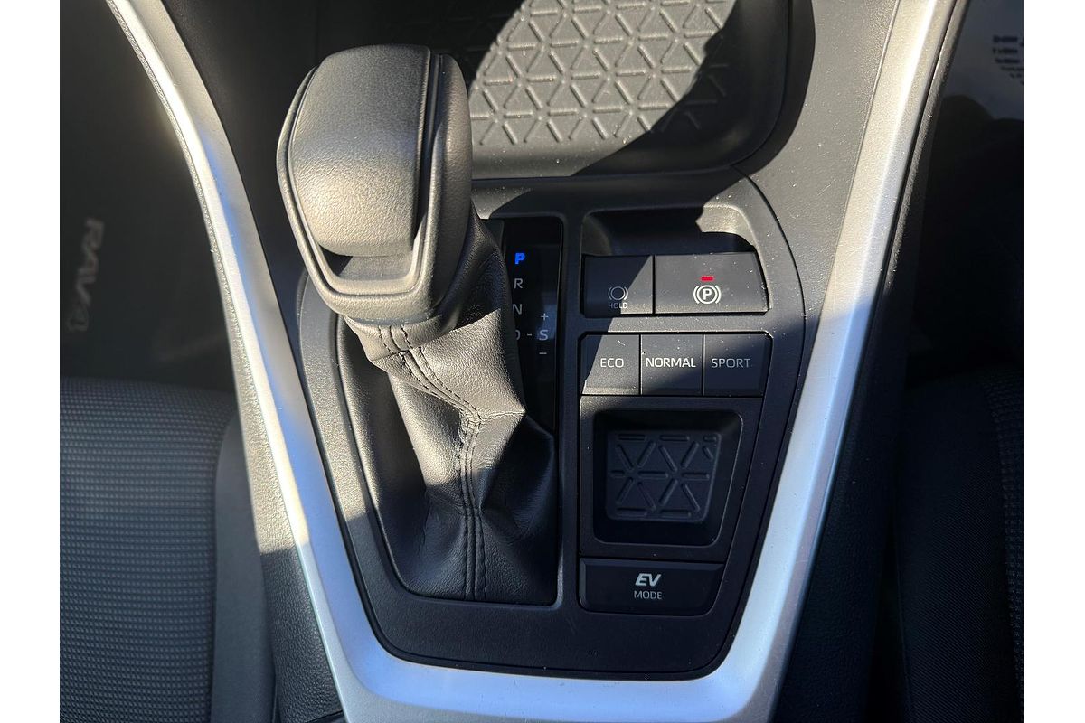 2020 Toyota RAV4 GX AXAH52R