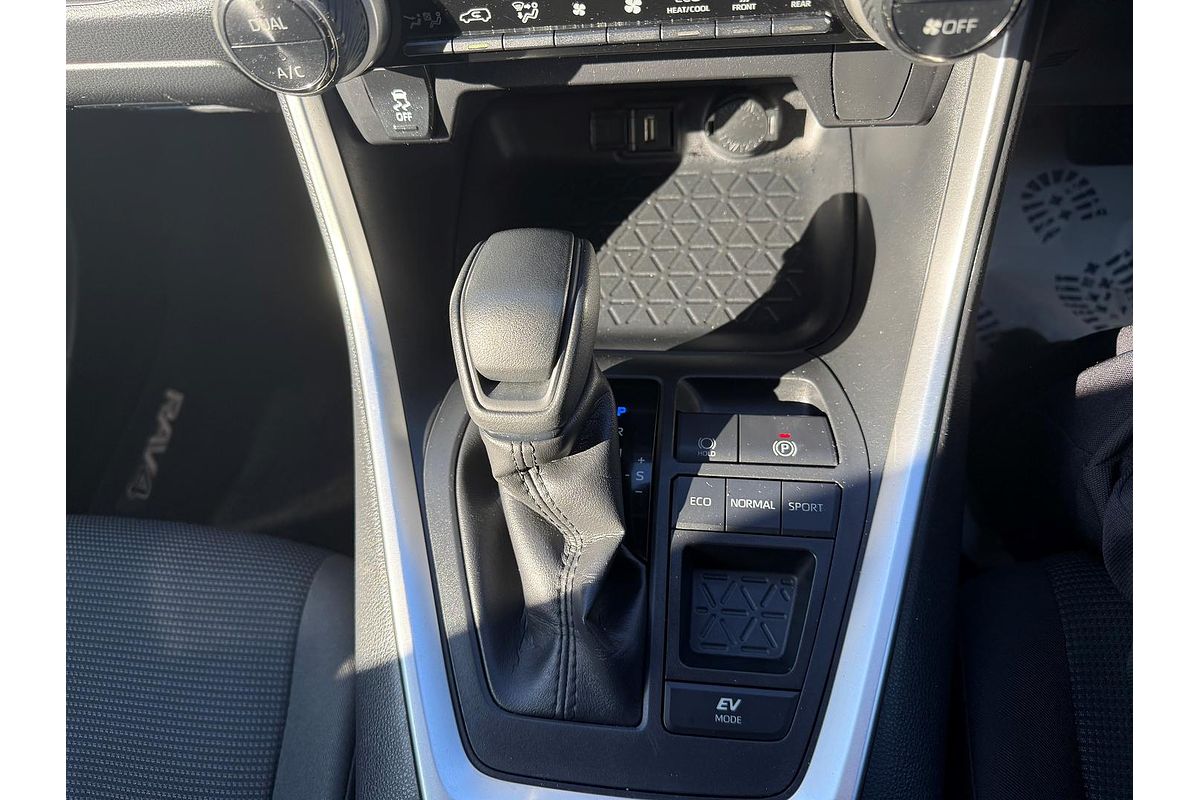 2020 Toyota RAV4 GX AXAH52R