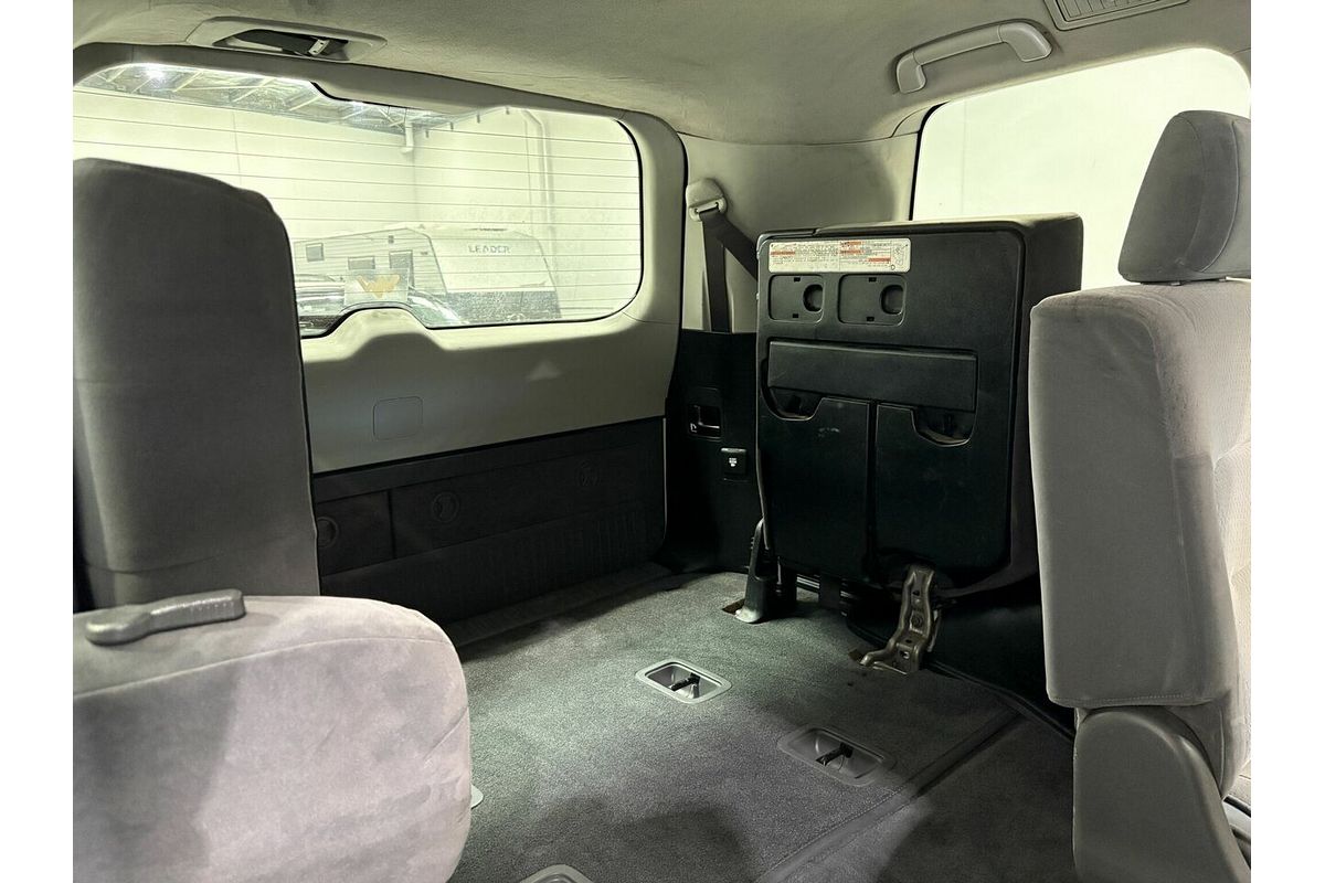 2012 Toyota Landcruiser GXL VDJ200R