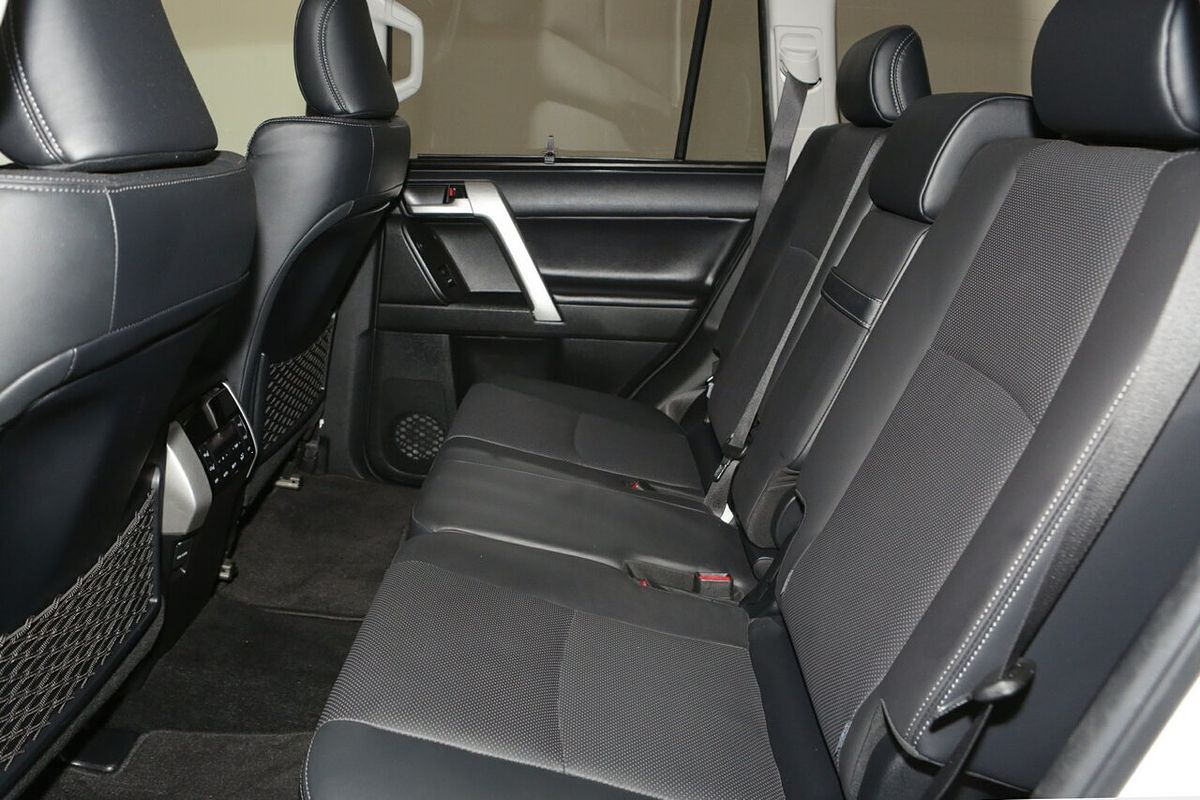 2023 Toyota Landcruiser Prado Kakadu GDJ150R