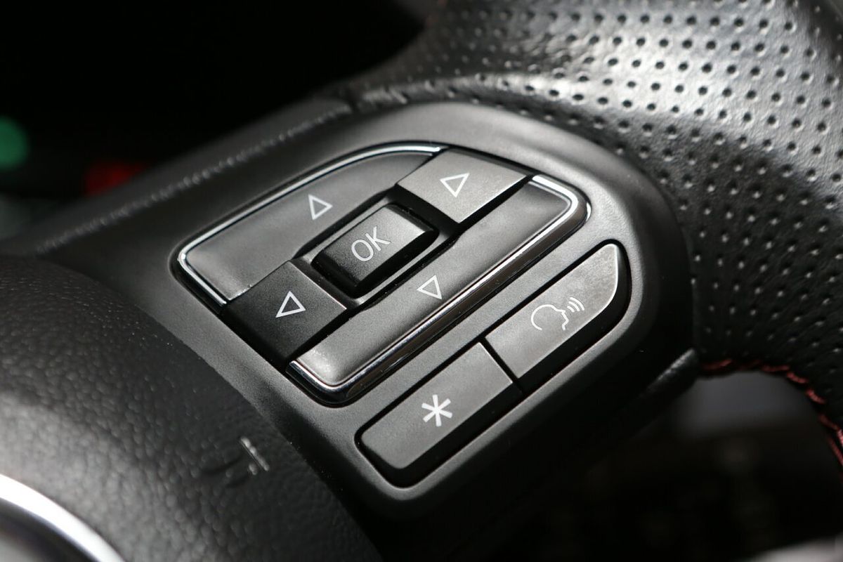 2021 MG HS PHEV Essence SAS23