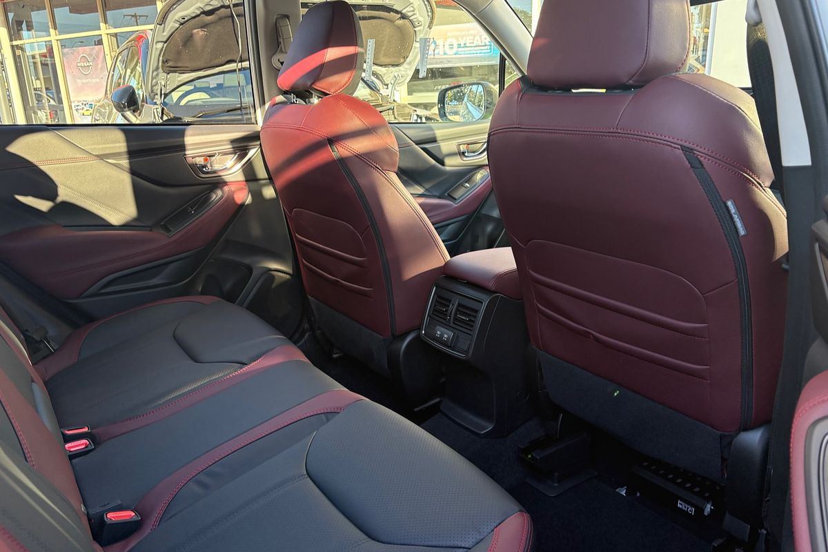 2025 Subaru Forester STI Sport S5