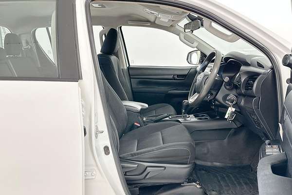 2021 Toyota Hilux SR GUN126R 4X4