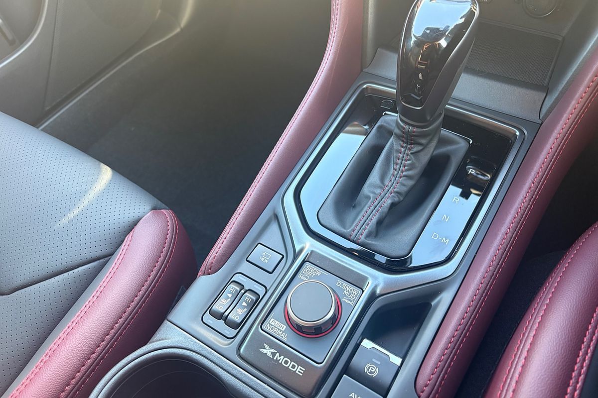 2025 Subaru Forester STI Sport S5