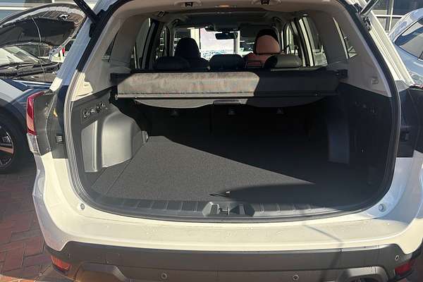 2025 Subaru Forester STI Sport S5