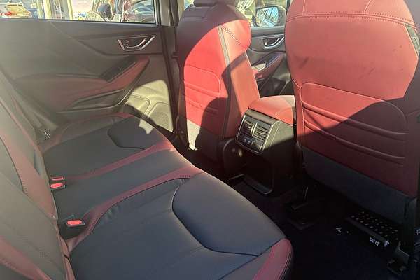 2025 Subaru Forester STI Sport S5