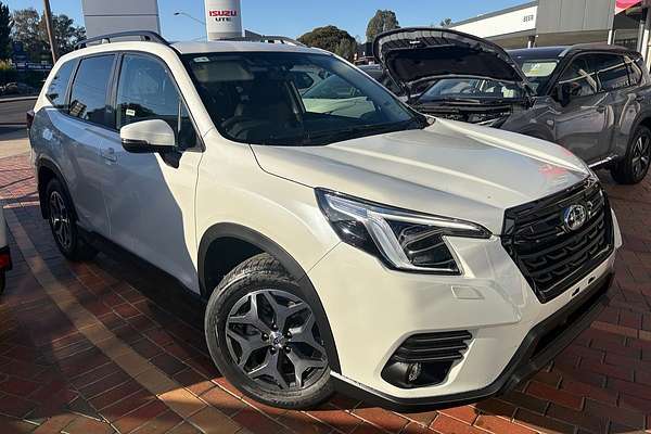 2025 Subaru Forester 2.5i Luxury Special Edition S5
