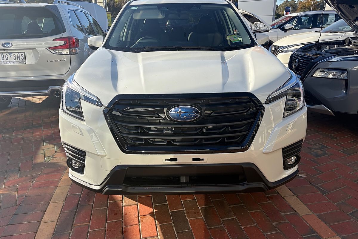 2025 Subaru Forester 2.5i Luxury Special Edition S5