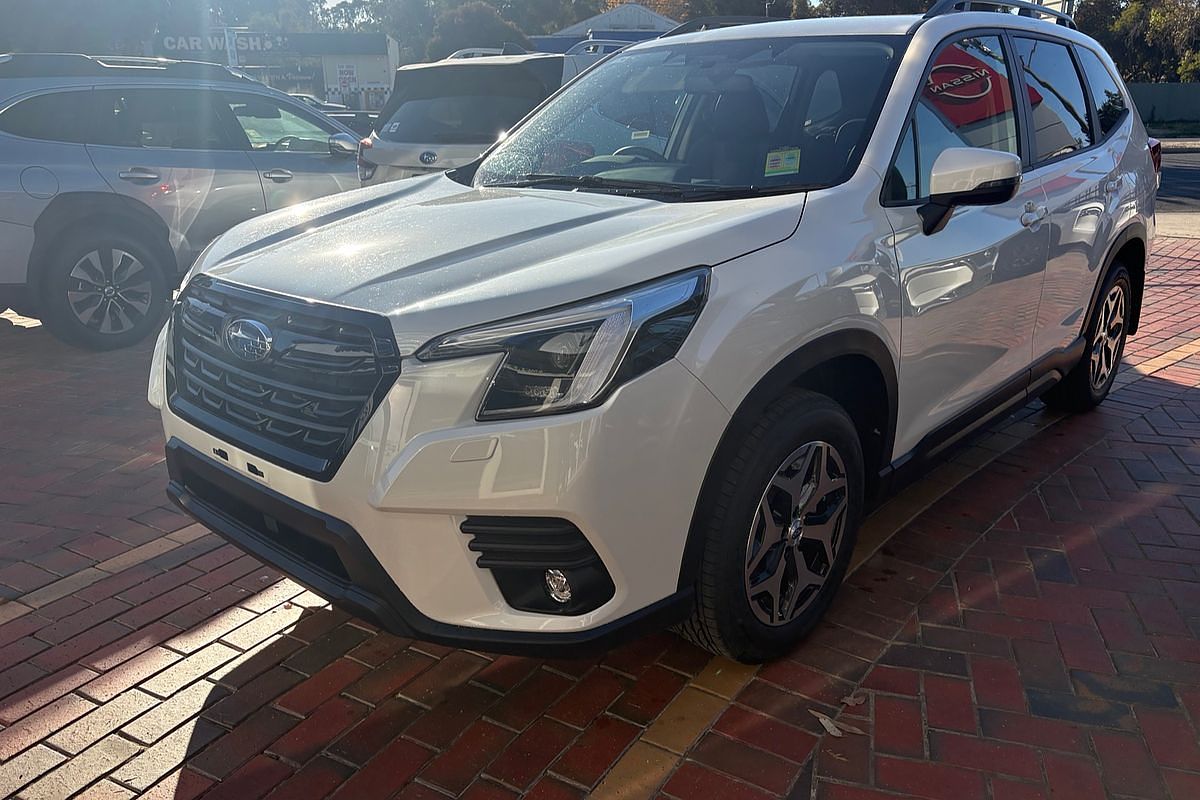 2025 Subaru Forester 2.5i Luxury Special Edition S5