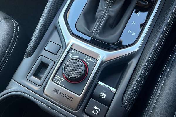 2025 Subaru Forester 2.5i Luxury Special Edition S5
