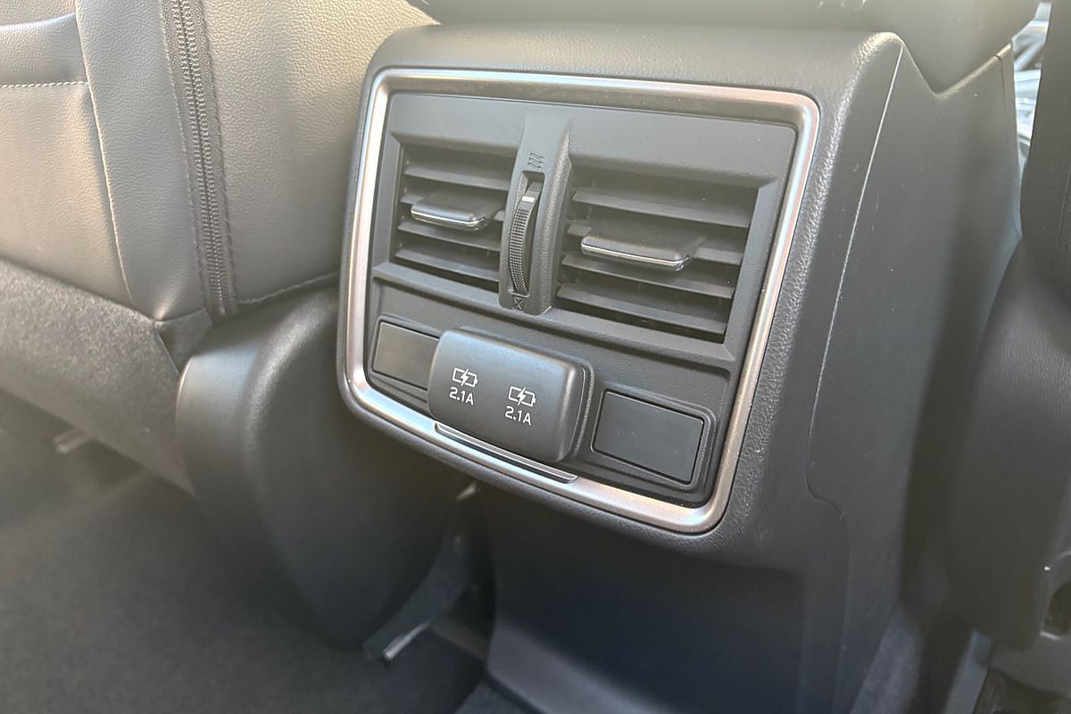 2025 Subaru Forester 2.5i Luxury Special Edition S5