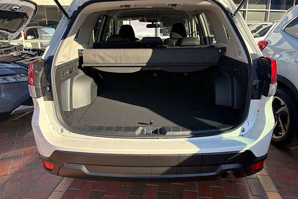 2025 Subaru Forester 2.5i Luxury Special Edition S5