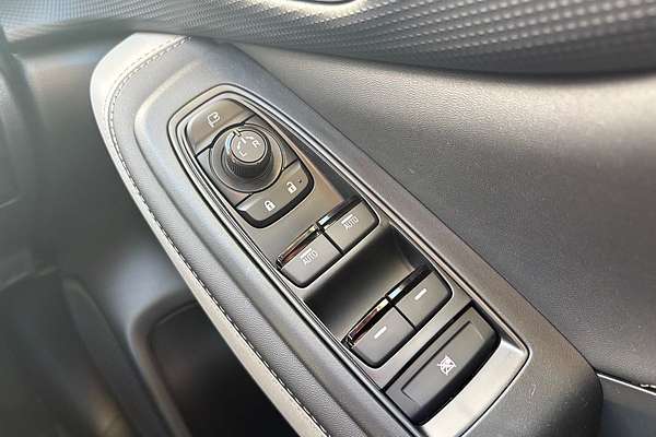 2025 Subaru Forester 2.5i Luxury Special Edition S5