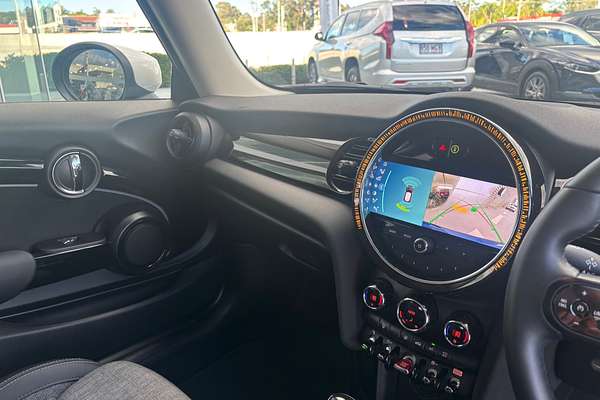 2022 MINI Hatch Cooper Classic F55 LCI-2