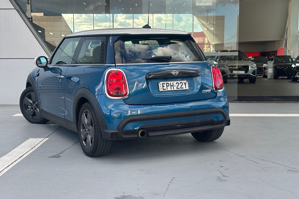 2022 MINI Hatch Cooper Classic F55 LCI-2