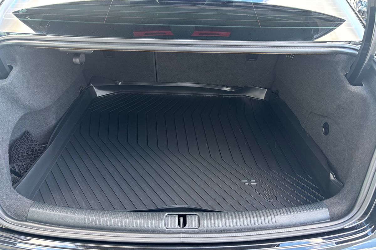 2019 Audi A3 40 TFSI S line plus 8V