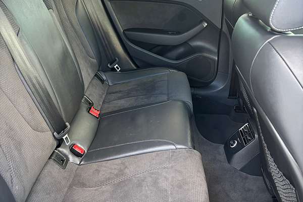 2019 Audi A3 40 TFSI S line plus 8V