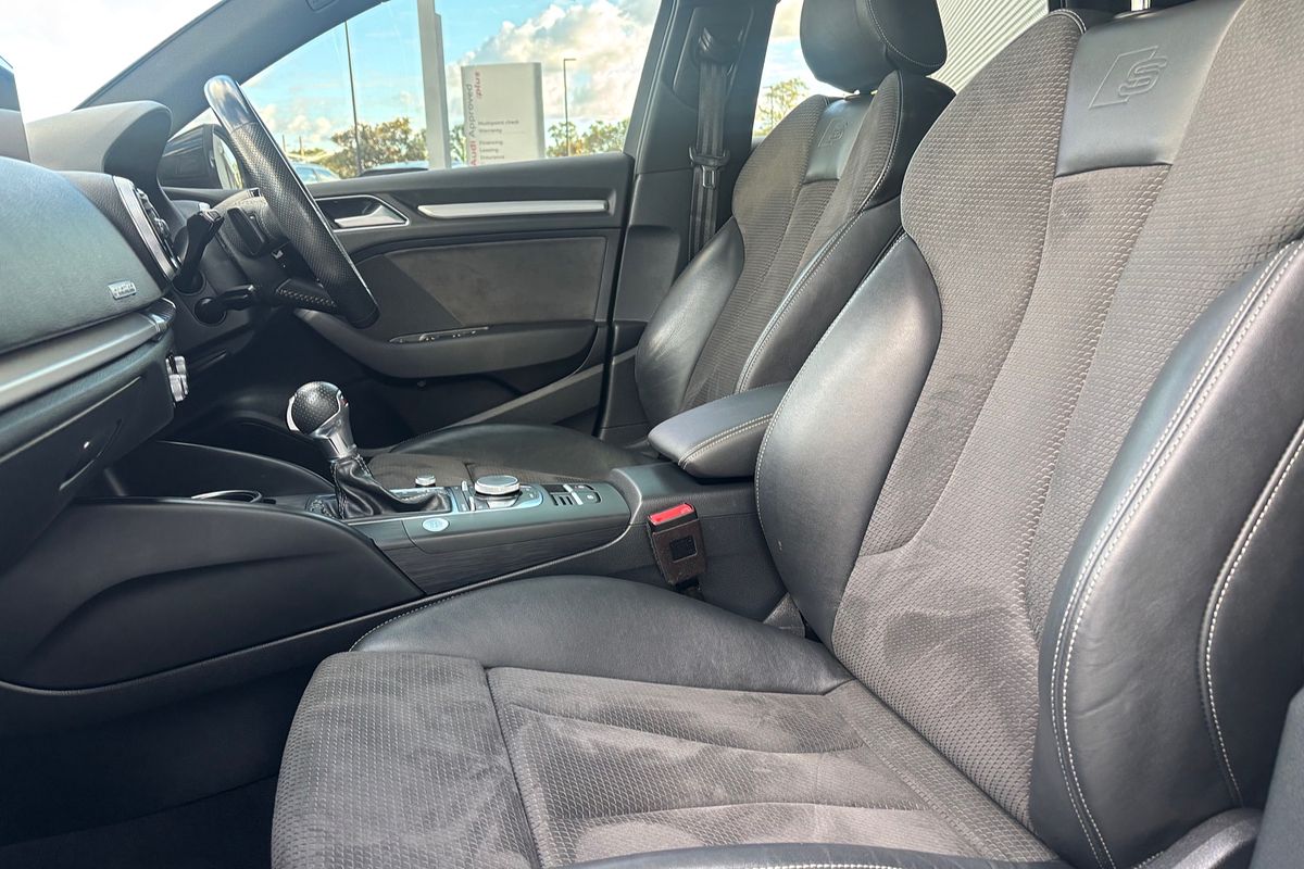 2019 Audi A3 40 TFSI S line plus 8V