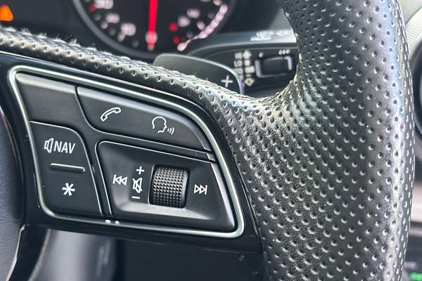 2019 Audi A3 40 TFSI S line plus 8V