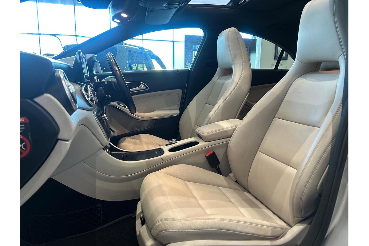 2013 Mercedes-Benz CLA-Class CLA200 C117