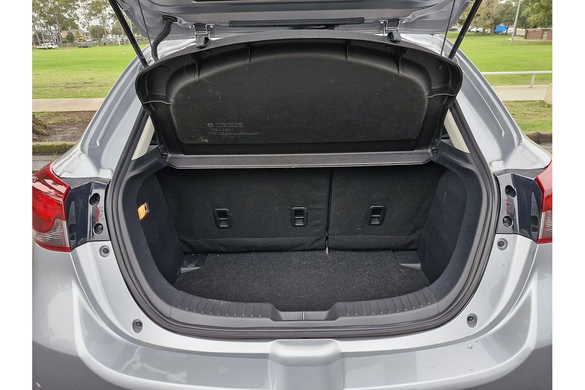 2022 Mazda 2 G15 Evolve DJ Series