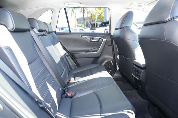 2022 Toyota RAV4 Cruiser AXAH54R