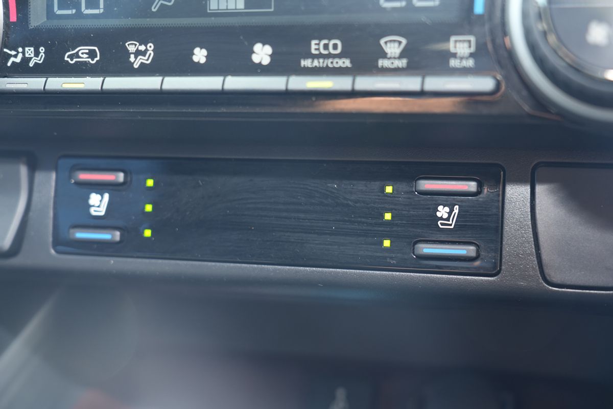 2022 Toyota RAV4 Cruiser AXAH54R