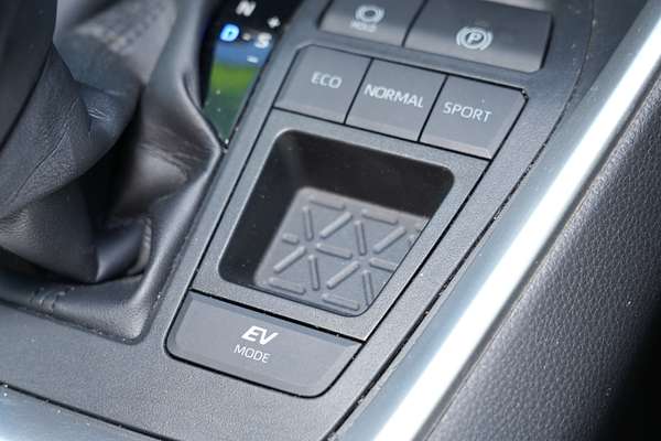 2021 Toyota RAV4 Cruiser AXAH52R
