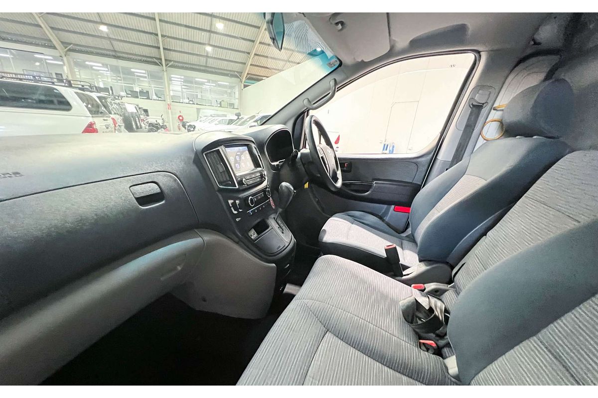 2017 Hyundai iLoad TQ3-V Series II