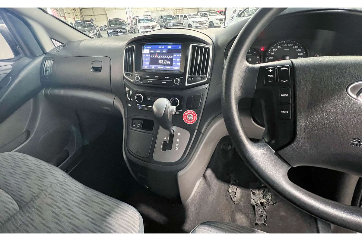 2017 Hyundai iLoad TQ3-V Series II