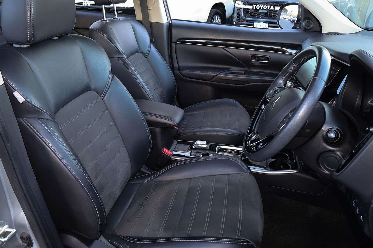 2020 Mitsubishi Outlander LS ZL