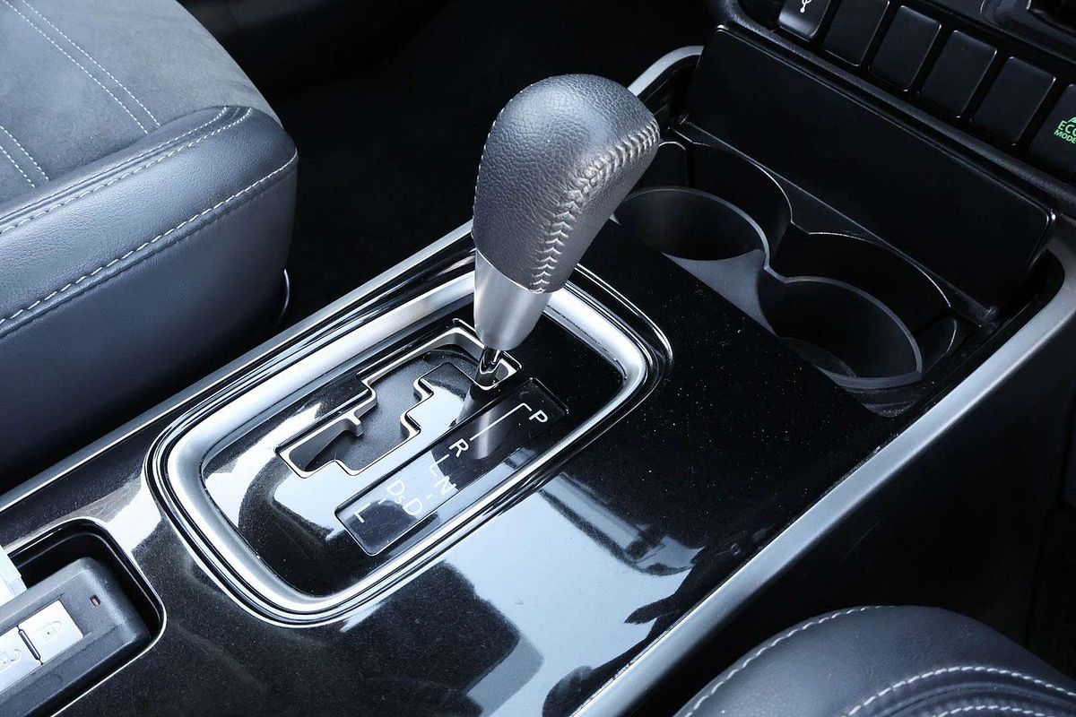 2020 Mitsubishi Outlander LS ZL