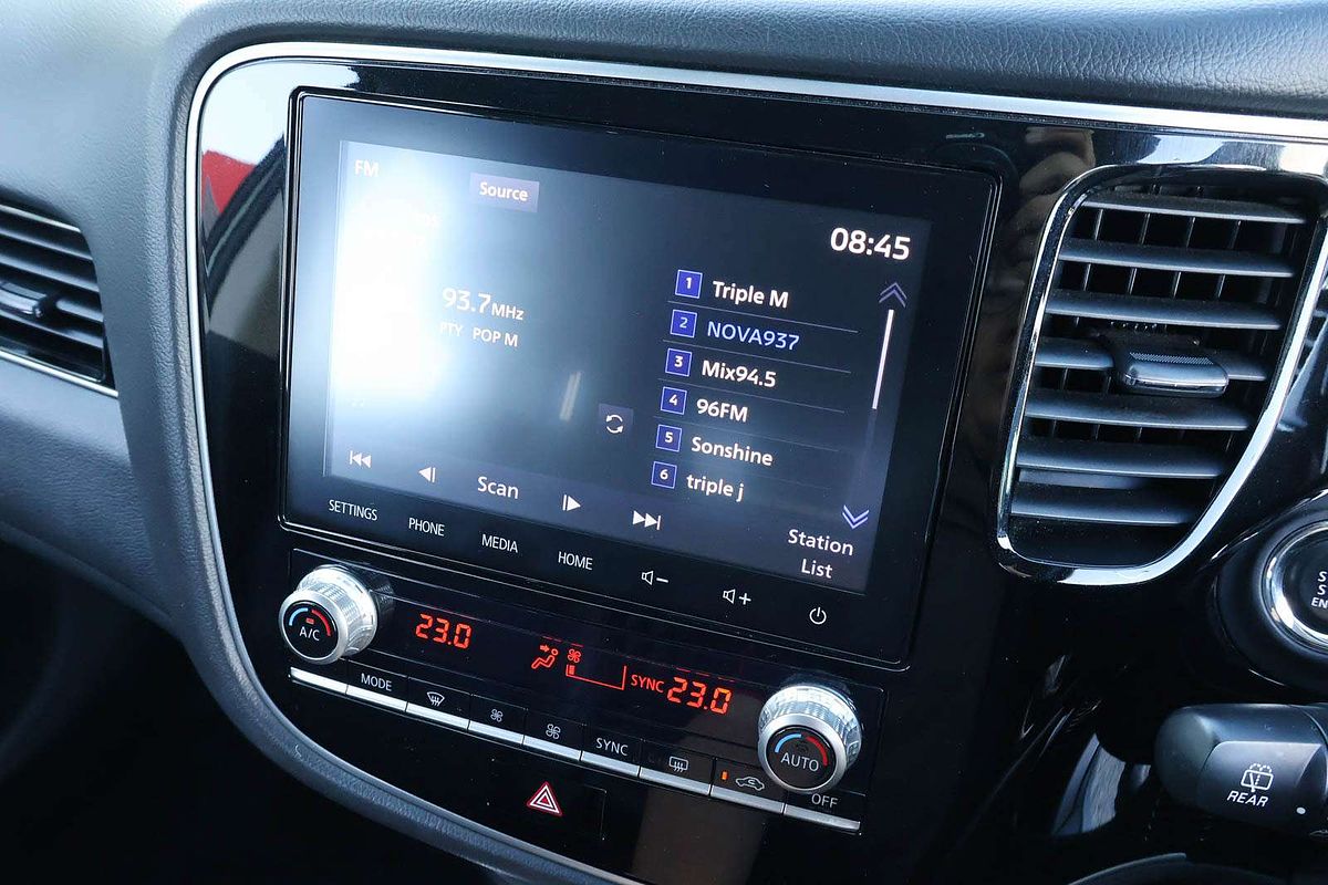 2020 Mitsubishi Outlander LS ZL
