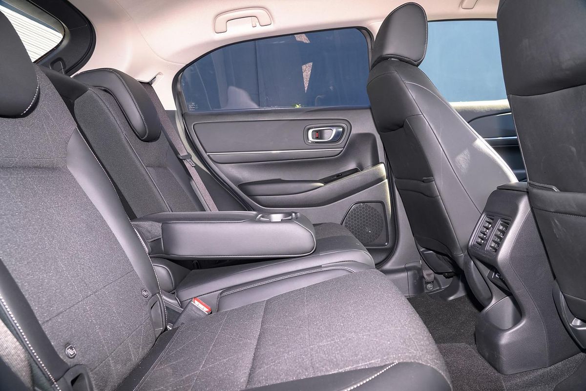 2024 Honda HR-V e:HEV L