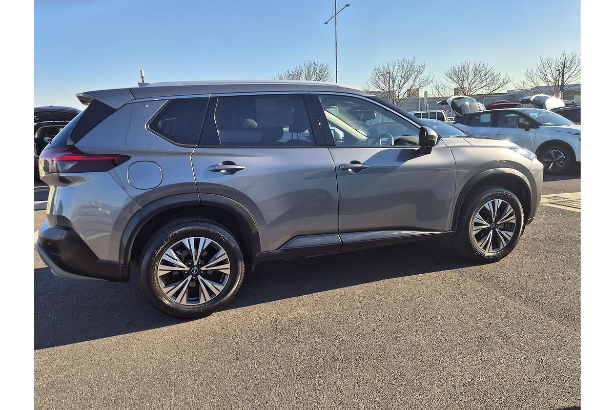 2022 Nissan X-TRAIL ST-L T33