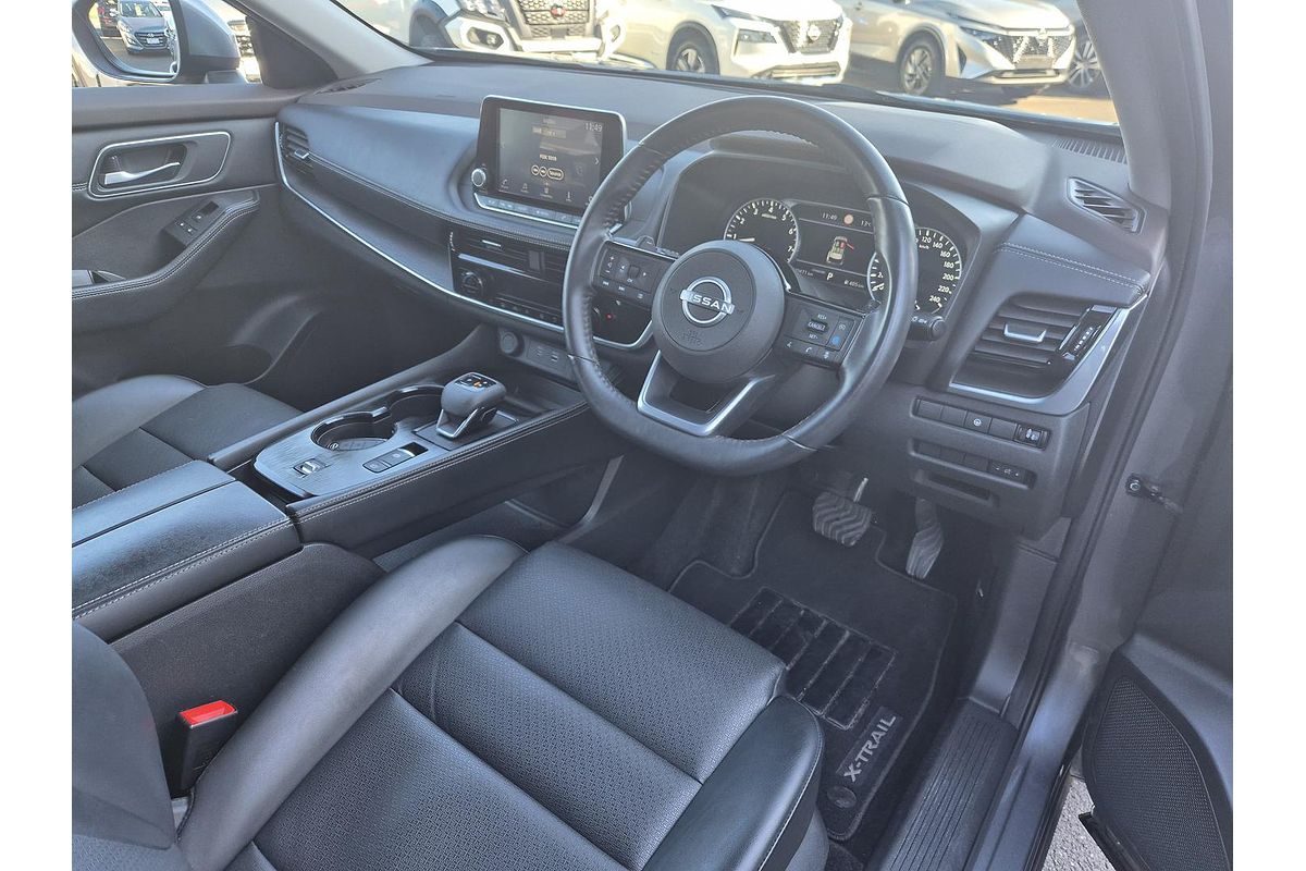 2022 Nissan X-TRAIL ST-L T33