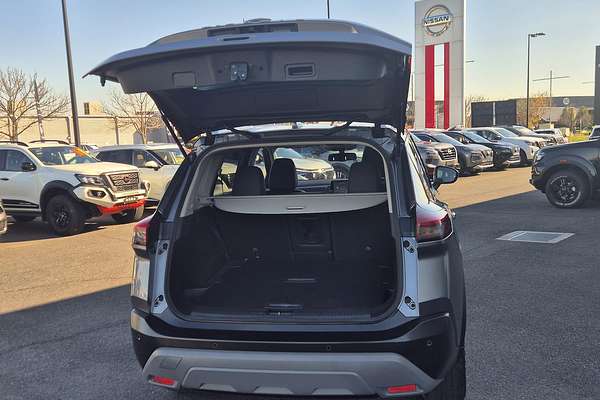 2022 Nissan X-TRAIL ST-L T33