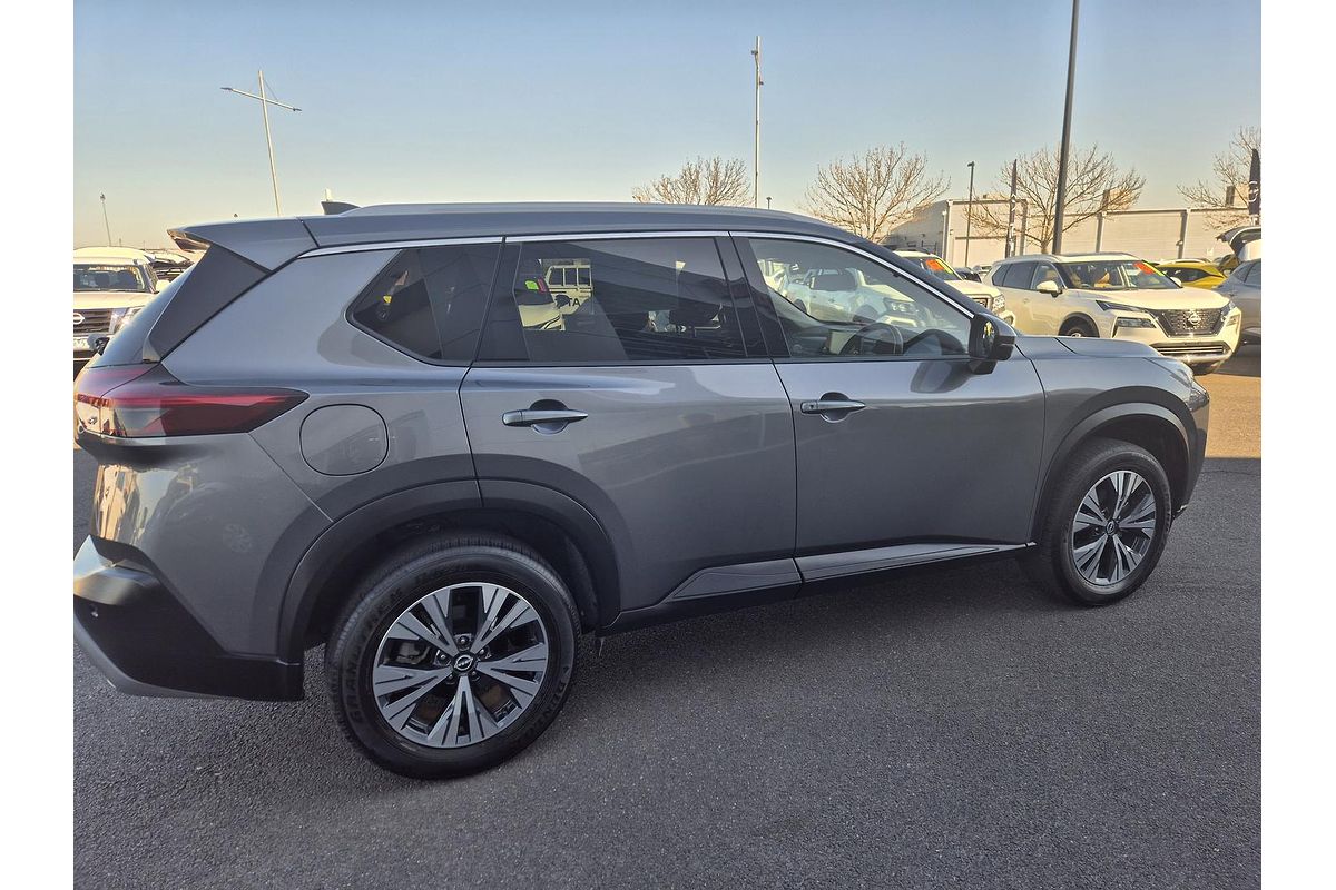2022 Nissan X-TRAIL ST-L T33