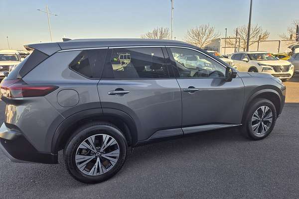 2022 Nissan X-TRAIL ST-L T33