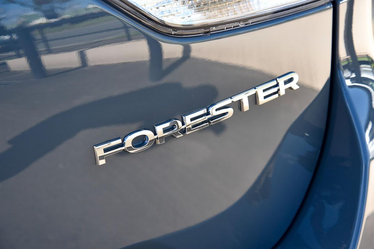 2024 Subaru Forester 2.5i Luxury Special Edition S5