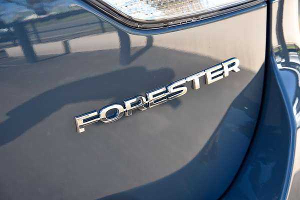 2024 Subaru Forester 2.5i Luxury Special Edition S5