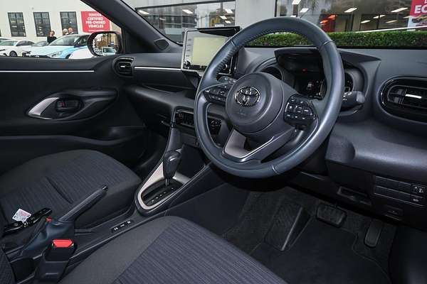2023 Toyota Yaris SX Hybrid MXPH10R