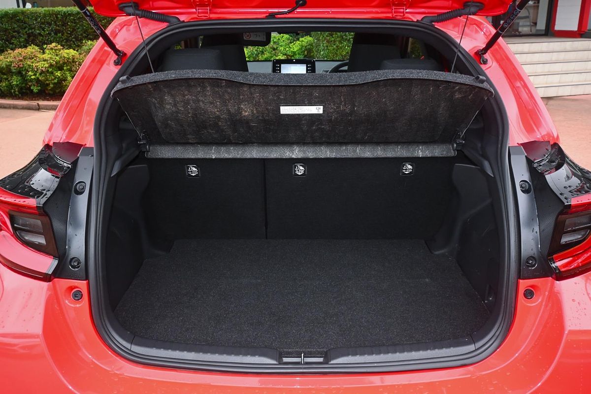 2023 Toyota Yaris SX Hybrid MXPH10R